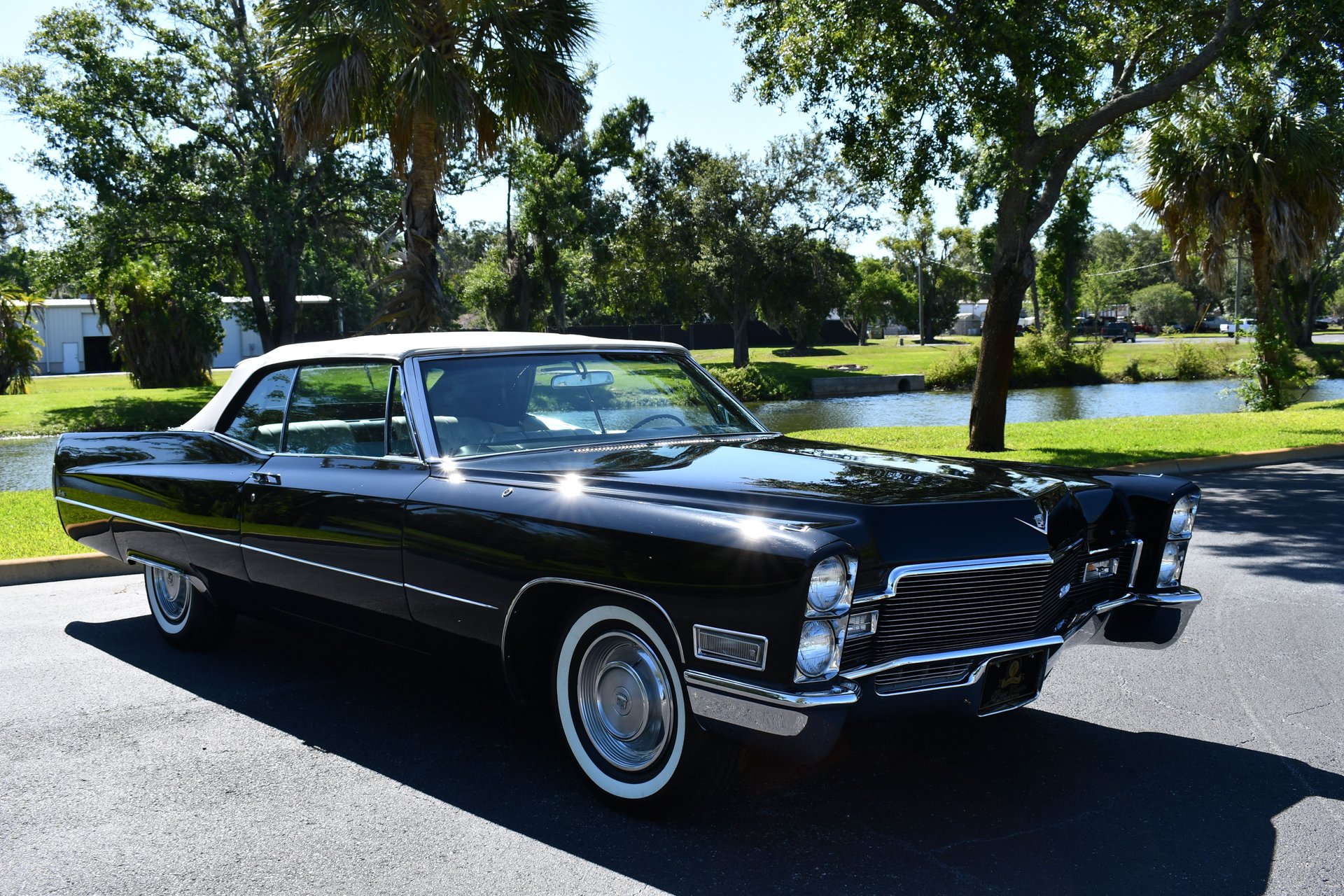 1968 CADILLAC DEVILLE